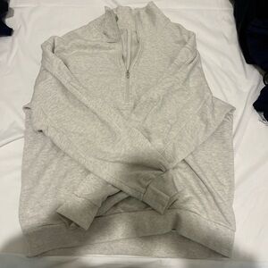 Lululemon men’s sweatshirt